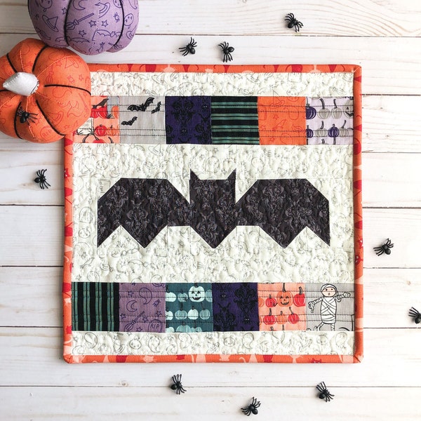 Batty Mini Quilt PDF pattern, Halloween Home Decor