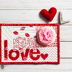 Pattern Bring the Love Valentine Mug Rugs image 2