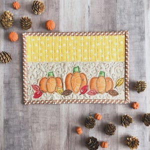 Tapete acolchado de calabaza para taza y mini almohada (PDF): patrón de tela para otoño, decoración otoñal DIY