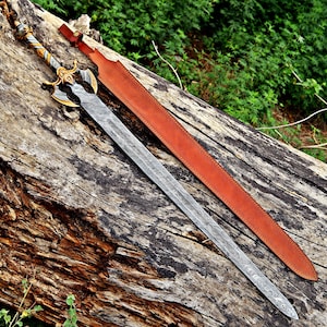 Hand-Forged Medieval Sword - Fantasy Damascus Steel Sword with Ornate Demon Guard and Leather Sheath – Sharp Blade