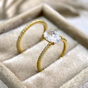 14k Gold Wedding Ring Set, Minimalist Oval Simulated Diamond Solitaire Ring, Full Round Moissanite Band, Womens Bridal Ring Jewelry Set