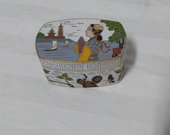 Vintage Cloisonne Trinket Box, Pagoda Buildings and Lady, Signed