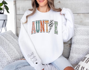 CUSTOM Auntie Sweatshirt with Niece Nephew Names on Sleeve, Personalized Auntie Sweater, Cool Aunt Crewneck, New Auntie Shirt, Aunt Gift Tee