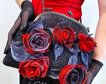 Bolso de noche Art Déco con rosas rojas, hecho a mano en lana de fieltro