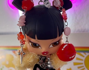 Niestandardowy brelok Bratz Babyz Jade Yasmin Sasha Cloe z zawieszką w kształcie torebki dla zwierząt. INNE DOSTĘPNE! Zawieszka do torebki, kolekcjonerska, nostalgiczna zabawka y2k