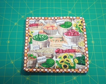 Quilted pot holder. reversable