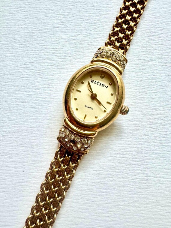 Vintage Elgin Ladies Gold Tone Oval Wrist Watch Two Tone Bracelet Vintage Elgin Womens Watch 15mm Oval Gold Tone Bracelet  main image 4