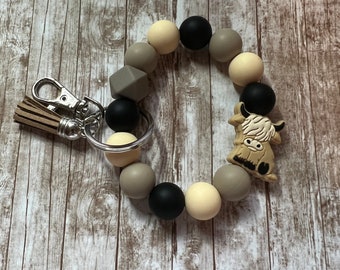 Western Highland Cow Silicone Bead Keychain Wristlet Bracelet