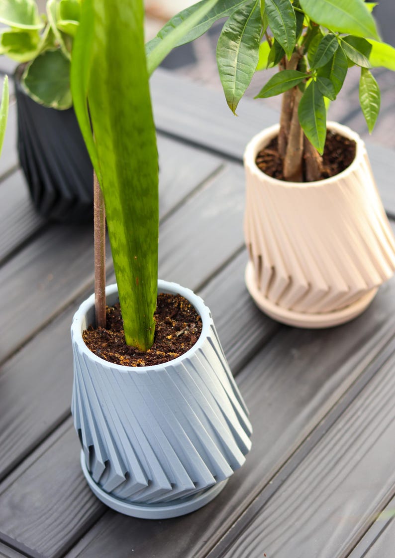 Angular Planter| Modern Angular Flower Pot| Minimalist Flower Pot With ...