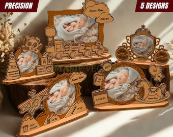 Tabliczka z imieniem noworodka: spersonalizowana, grawerowana laserowo ramka na zdjęcia (do pobrania w wersji cyfrowej)