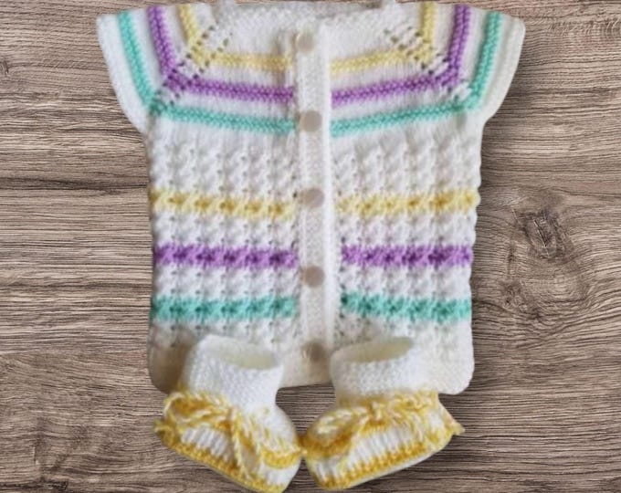 Handmade Baby Knit Set: Cardigan and Booties, Perfect Gift for Newborns, Comfortable and Stylish, Baby Knit Set, Handmade Baby Gift