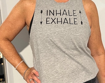 Pilates T-shirt, Inhale Exhale Muscle-T crop shirt. Flowy fit, heather grey.
