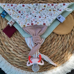 PACIFIER CLOTH Cuddly blanket with crackling foil for babies and toddlers