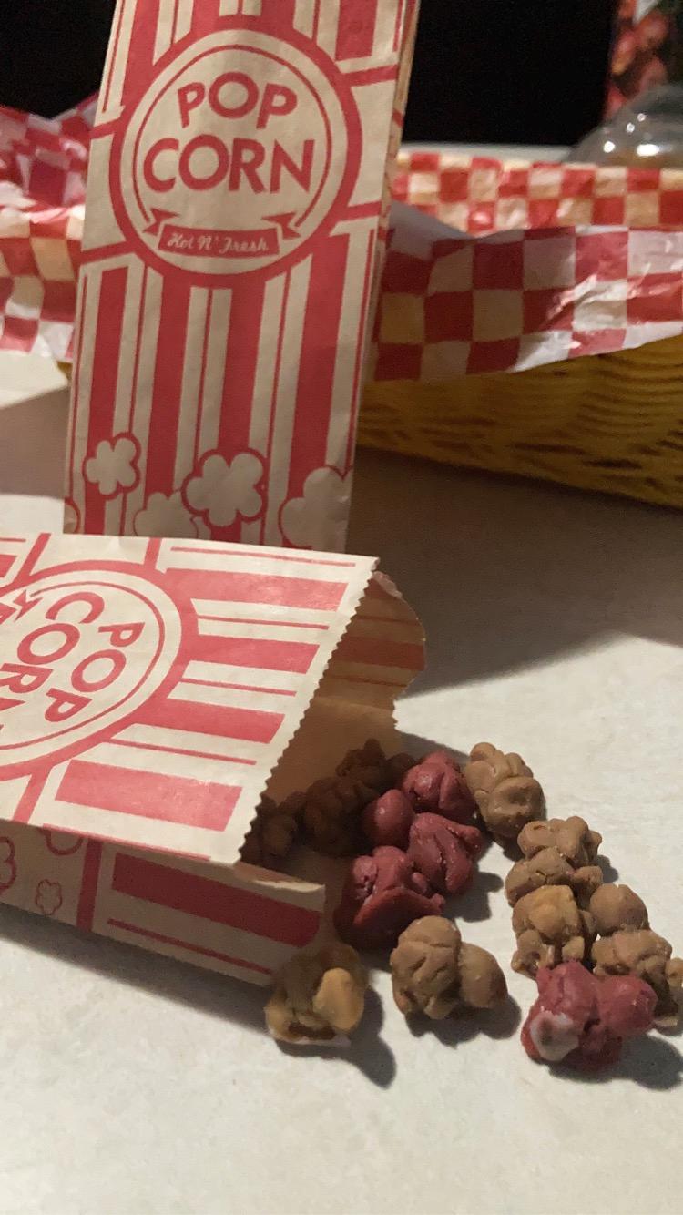 Gourmet Popcorn Wachs schmilzt.