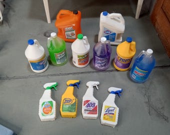 Juego detallado de botellas limpiadoras de incrustaciones