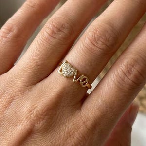 Anello con scritta Love in oro 14K: gioielli con cuore in argento sterling