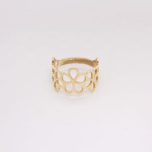 18K Gold Plated Sterling Silver Daisy Ring: Handmade Clover Band