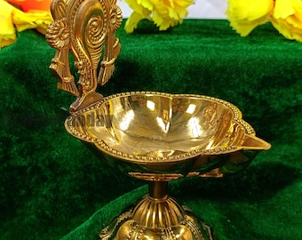 Handcrafted Brass Diya 128.2gm 4.4x2.3.x3.3
