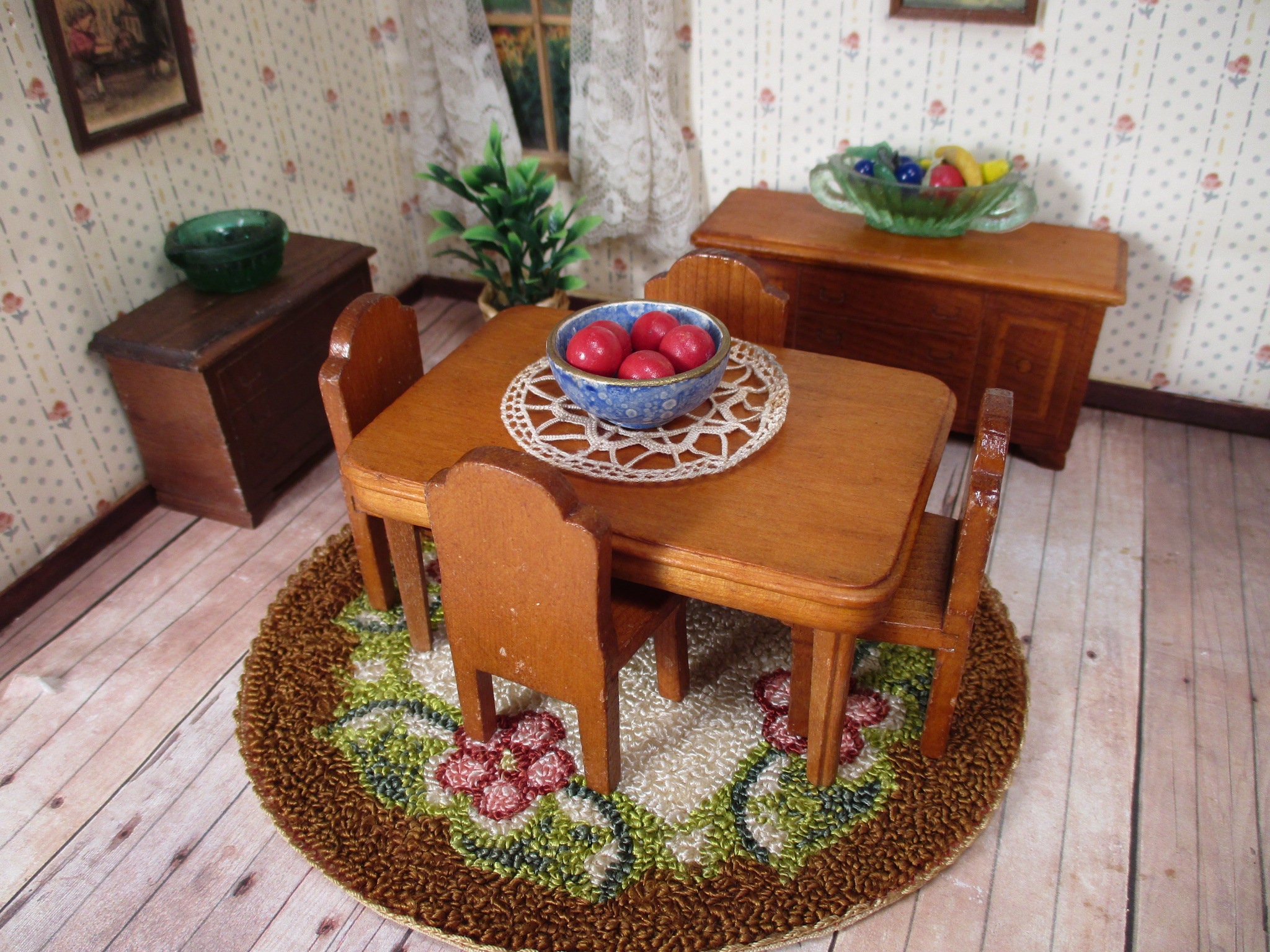 Vintage Strombecker USA Wood Doll Furniture Round Dinette