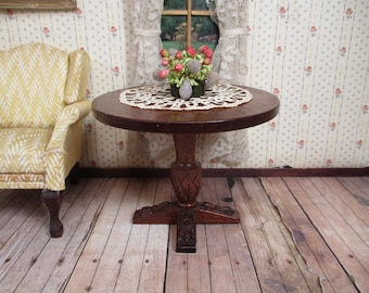 Vintage Dollhouse Furniture – Sonia Messer "Queen Anne" Round Table - 1:12 Scale