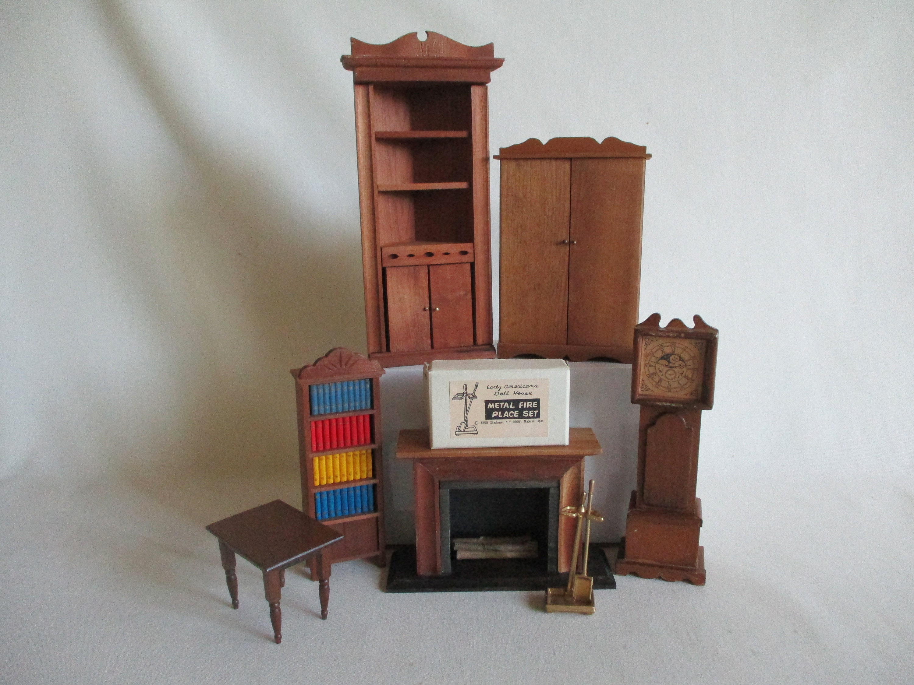 RESERVED for Rk!-vintage Shackman/reevesline Wooden Doll House