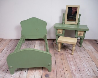Vintage Dollhouse Furniture - Menasha Woodenware Bedroom - Larger 1:12 Scale - 1930s