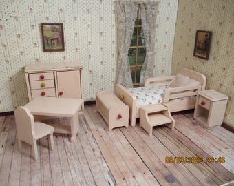Vintage Wooden Dollhouse Furniture - Strombecker Child's Bedroom or Nursery Set - 1:12 Scale
