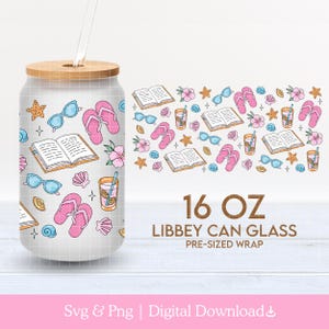 May include: A 473 ml Libbey can glass with a bamboo lid and straw. The glass is decorated with a repeating pattern of beach-themed illustrations, including books, sunglasses, flip-flops, and seashells. The text "16 OZ LIBBEY CAN GLASS PRE-SIZED WRAP" is printed on the glass.