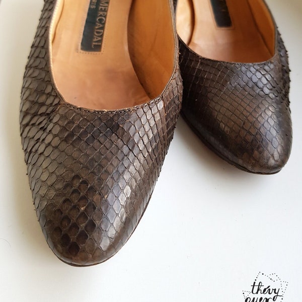 Brown python skin pumps for women with small heels Laurent Mercadal, Elegant shoes, Small size, Made in France