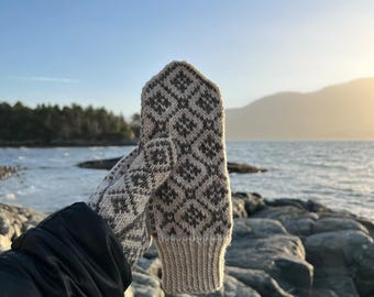 FJORD mittens | PDF Knitting PATTERN in Norwegian/English