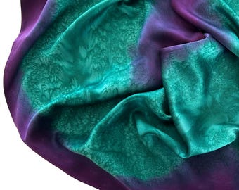 グリーンのシルクスカーフ、手描きのグリーンのシルクスカーフ、グリーンのスカーフ、手描きのシルクスカーフ、紫のシルクスカーフ、大きなシルクスカーフ、彼女への贈り物