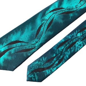 Emerald Green Tie, Hand Painted Green Tie, Slim Tie, Hand Painted Tie, Green Slim Tie, Gift For Him, Wedding Tie