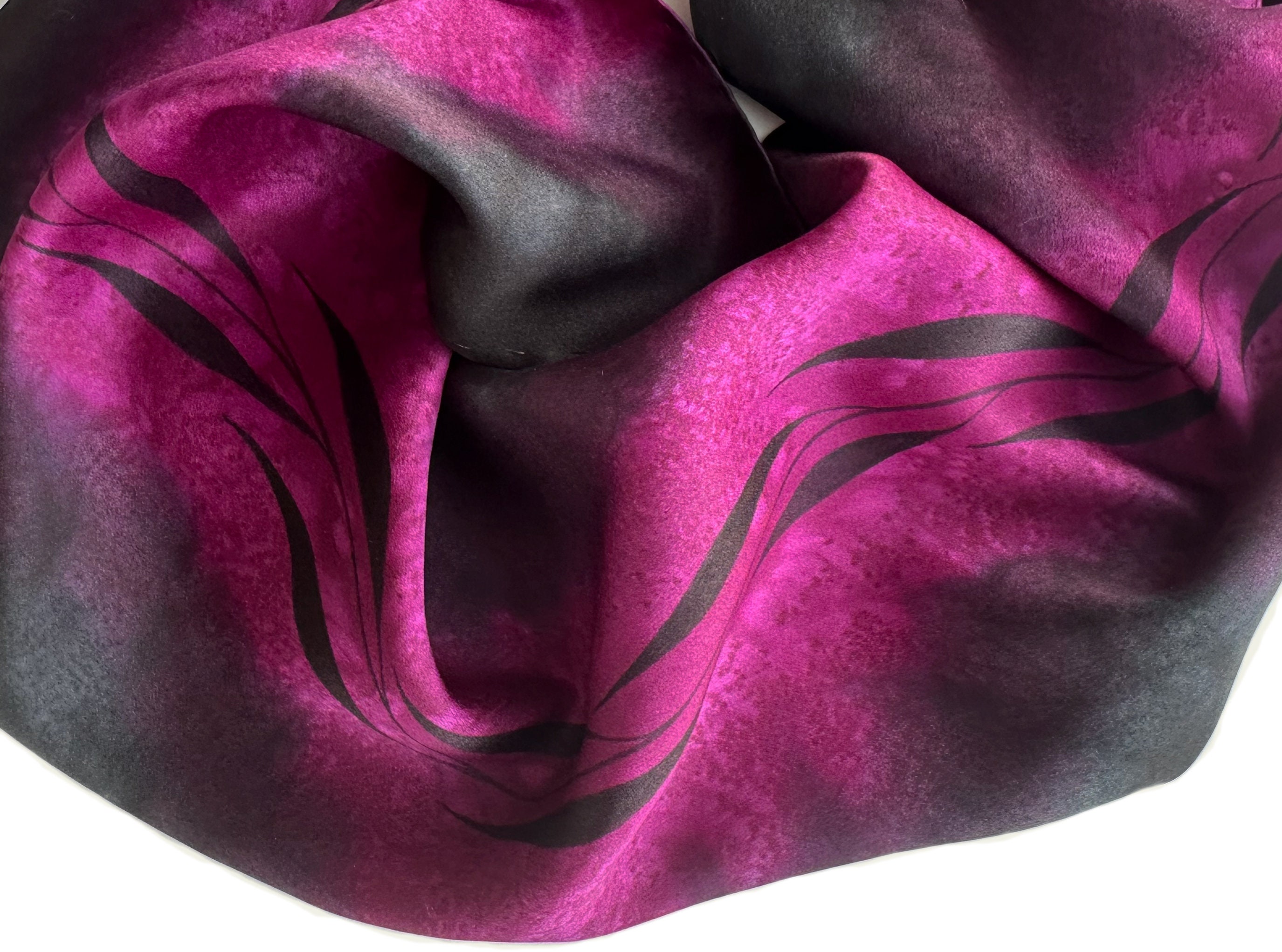 Écharpe en soie violette, écharpe en soie violette peinte à la main, écharpe en soie peinte à la main, écharpe violette, écharpe en soie, écharpe en soie marron foncé, cadeau pour elle
