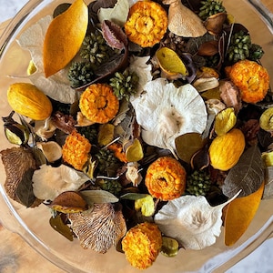 Lemon Grove Botanical Potpourri – Natural Citrus Home Fragrance, Dried Floral Bowl Filler, Spring & Summer Décor Gift