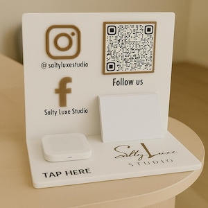 Benutzerdefinierte Business Display Hub | Acryl NFC Tap & QR-Code Ständer mit Kartenhalter | Social Media Schild für Salons und Small Biz