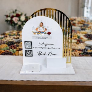 Enseigne commerciale acrylique personnalisée à double arche | Présentoir pour réseaux sociaux avec code QR et porte-cartes | Support de marque pour bureau de réception