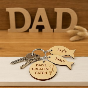 Papas größter Fang Schlüsselbund | Personalisiertes Angelgeschenk für Papa | Benutzerdefinierte Kinder Name Fisch Tags | Vatertags Geschenk | Bis zu 10 Fische