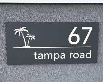 Custom Acrylic House Number Sign – Modern Address Plaque with Palm Tree Design – Outdoor Home Signage – Personalised Street Name Sign