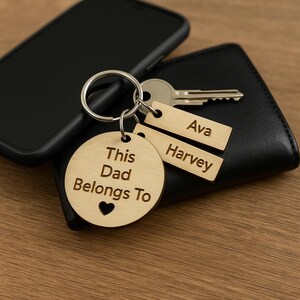 This Dad Belongs To Personalised Keychain | Engraved Disc with Kids’ Name Tags | Father’s Day Gift | Custom Dad Keyring | Up to 10 Tags