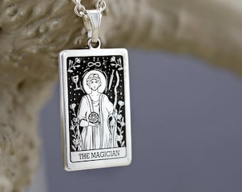 Collar de Tarot El Mago, Collar de Tarot Chapado en Oro, Joyería Espiritual. Collar de Tarot de Oro. Joyería de Tarot. Joyería Mística de Plata.
