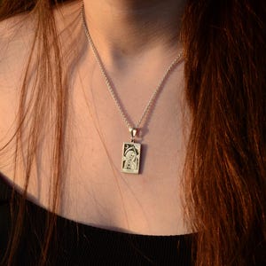 Tod Tarot Halskette. Gothic Tarot Schmuck, Okkulte Gold Halskette, Major Arcana Anhänger, zierliche Tarot Halskette Gold. Tarot Schmuck