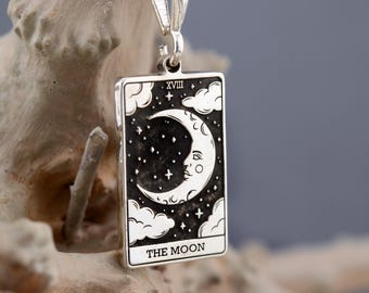 Collar de Tarot Luna, Collar Oculto de Oro, Collar de Tarot de Oro. Delicado Collar de Tarot de Oro. Colgante de Carta del Tarot en Plata 925. Joyería de Tarot.