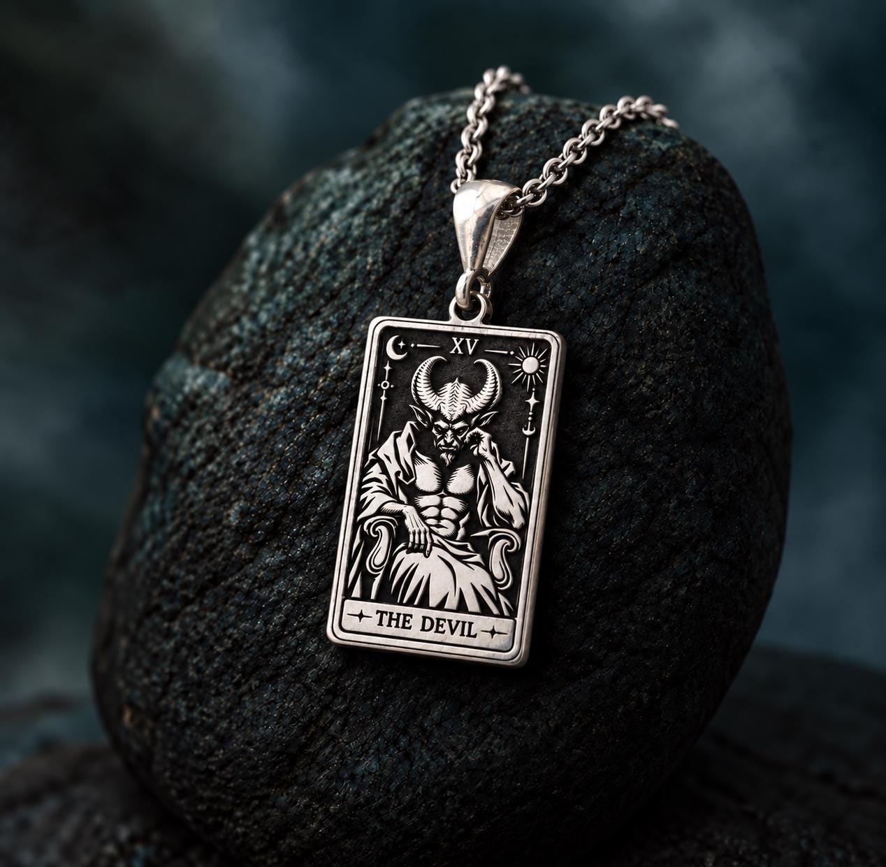 Devil Tarot Necklace - Etsy