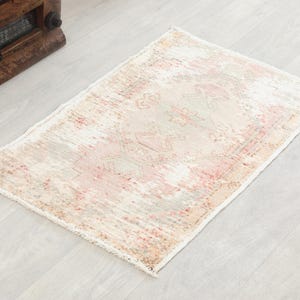 2x3 Pink Beige Vintage Small Rug, 2x3 Handmade Turkish Rug, Oushak Small Rug, Kitchen, Bathroom, Entryway Mat,Small Home Decor,Kilim Dormat