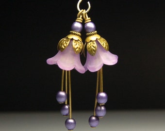 Vintage Style Earrings Lucite Flowers Purple Pair PR119