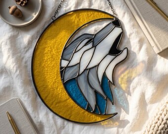 Wolf and crescent moon Stained Glass Pattern –  Animal Head Template