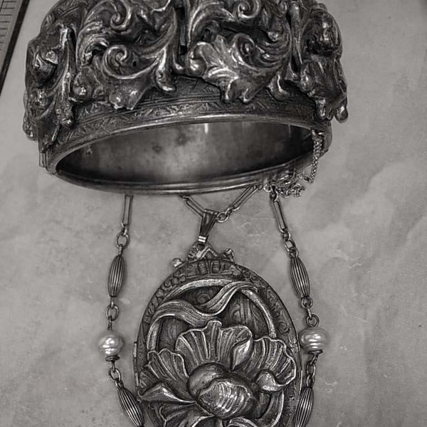 Reserved for tfischer42  Art Nouveau Tintype Locket and bracelet with large raised relief Gunmetal silver