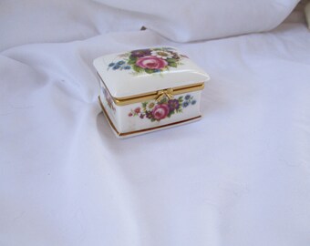 Vintage Ashford Hinged Trinket / Ring Box Cottage Garden Design Staffordshire England Home and Living Gifting Ring Box Floral and Gold Rims