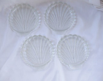 Vintage Anchor Hocking Frosted Glass Coaster Set 4 Home and Living Accent Scallop Clam Shell Design Inside Ribbed Set