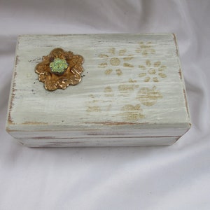 Cedar Upcycled Trinket Ring Gifting Box Distressed Cedar Box Old New Hand Painted Distressed Keepsake Box Stamped Medallion Box image 2